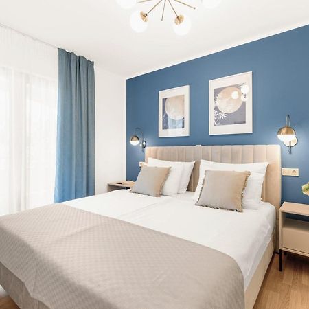 Apartments Villa Ana Πόρετς Εξωτερικό φωτογραφία