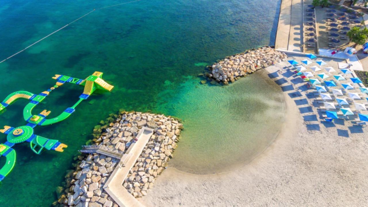 Apartments Villa Ana Πόρετς Εξωτερικό φωτογραφία